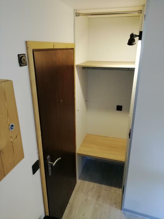 Studio En Duplex Renove Тон Екстер'єр фото