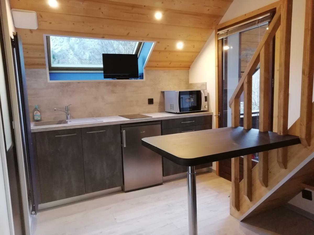 Studio En Duplex Renove Тон Екстер'єр фото