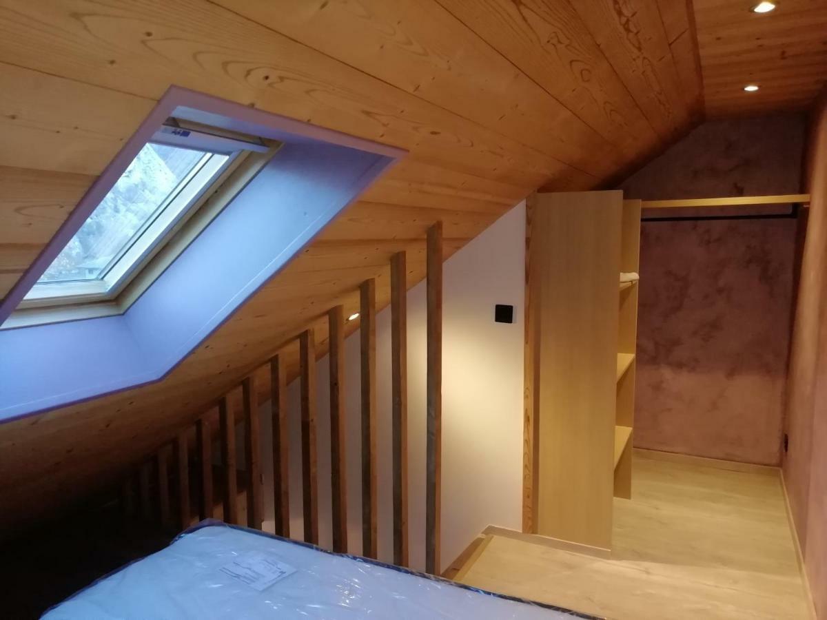 Studio En Duplex Renove Тон Екстер'єр фото